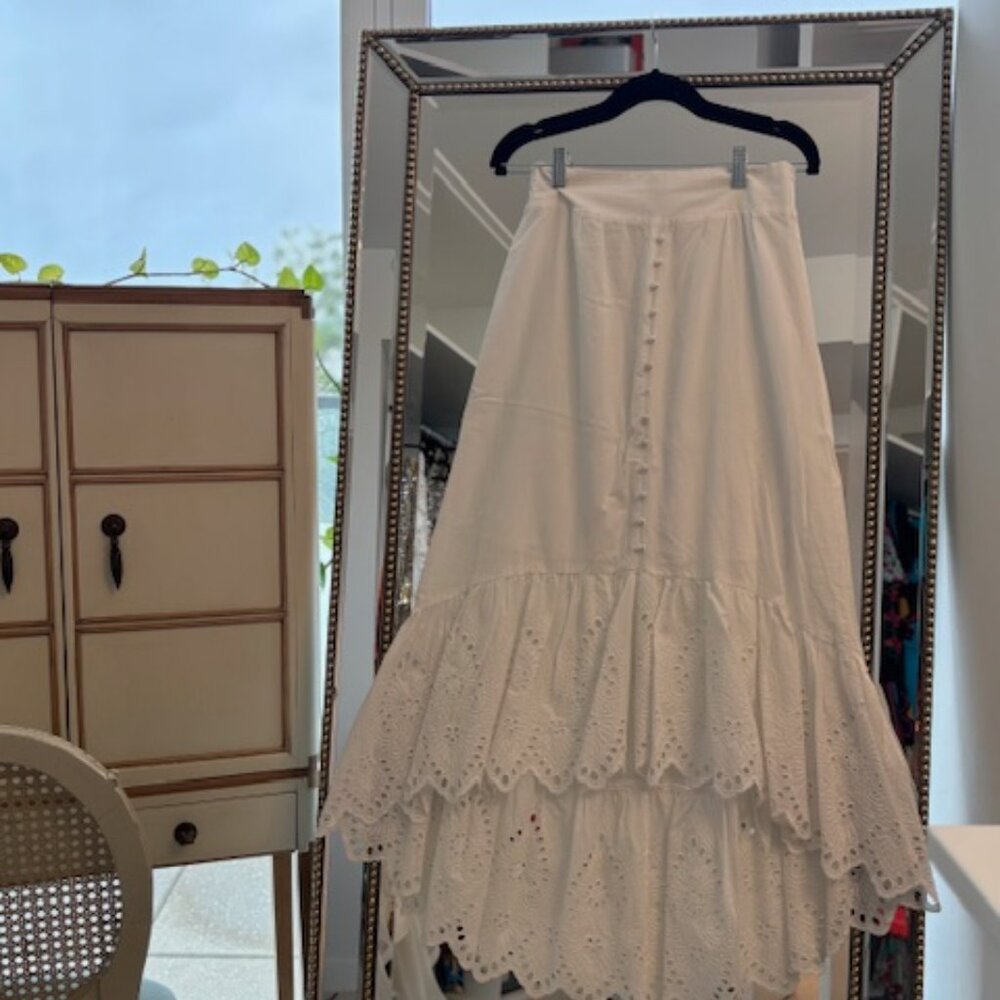 SOHO white Midi Skirt, Size X-small - Picture 3 of 10